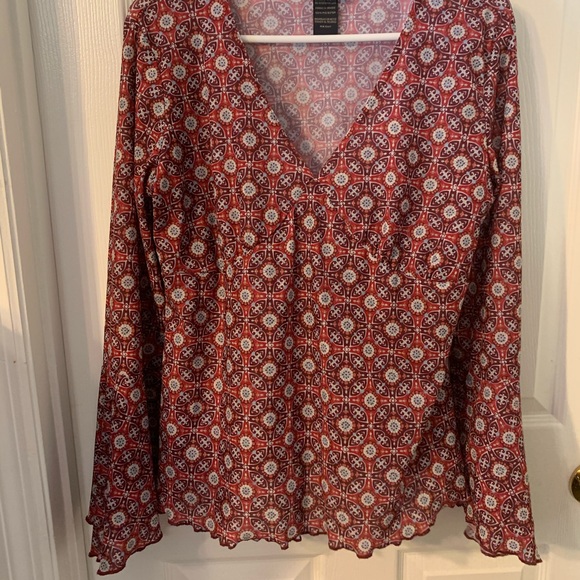 Beautiful Ruffled Red Ladies Blouse - Picture 2 of 8